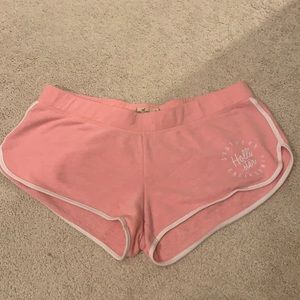 hollister booty shorts